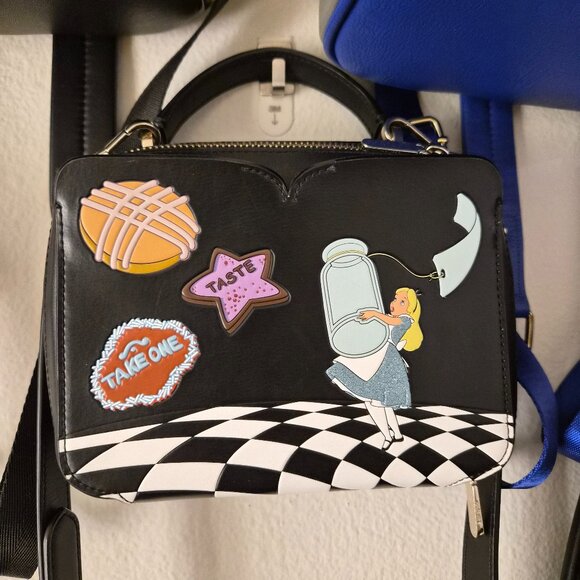 Alice in Wonderland Kate Spade crossbody bag - Picture 1 of 1